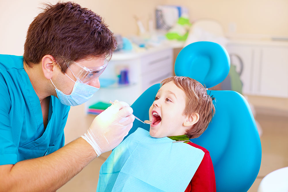 Çocuklar Diş Doktoruna Ne Zaman Gitmeli?