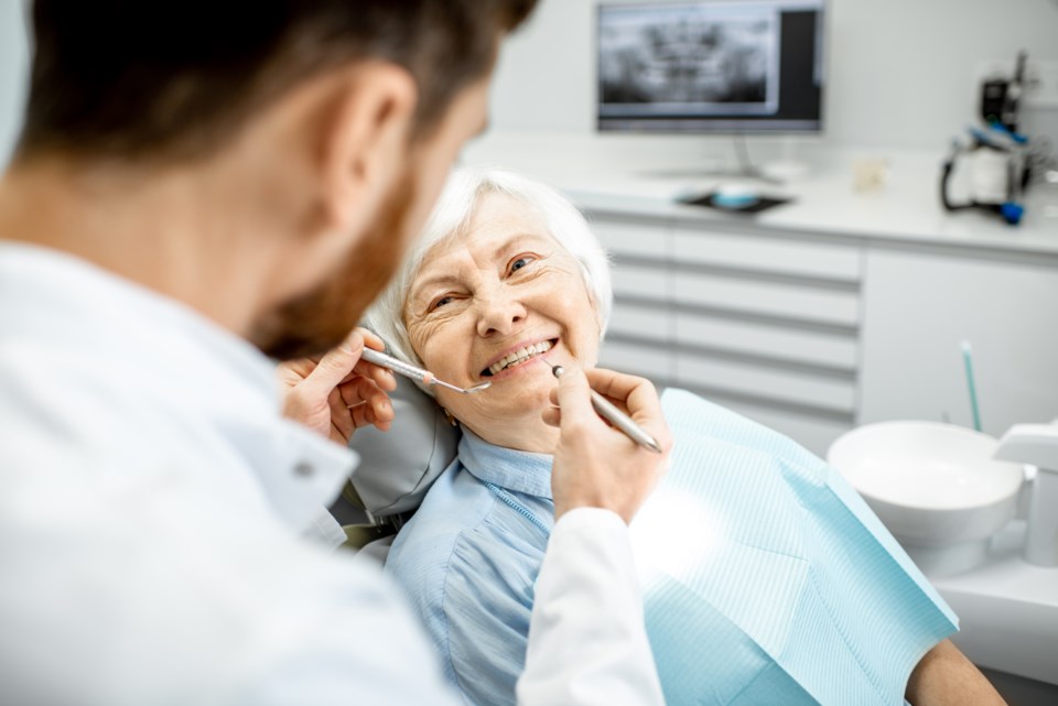Yaşlılarda En Sık Karşılaşılan Diş Sorunları